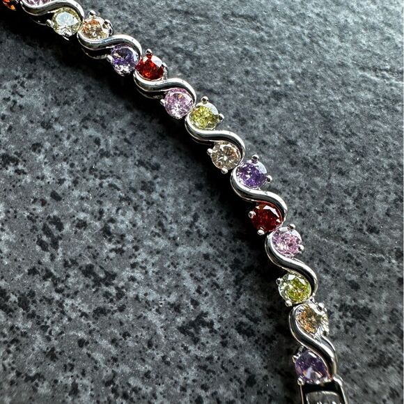 NEW 18K White Gold Plated Round Multicolor Crystal CZ 6.5 / 7.5" Tennis Bracelet - Picture 10 of 12